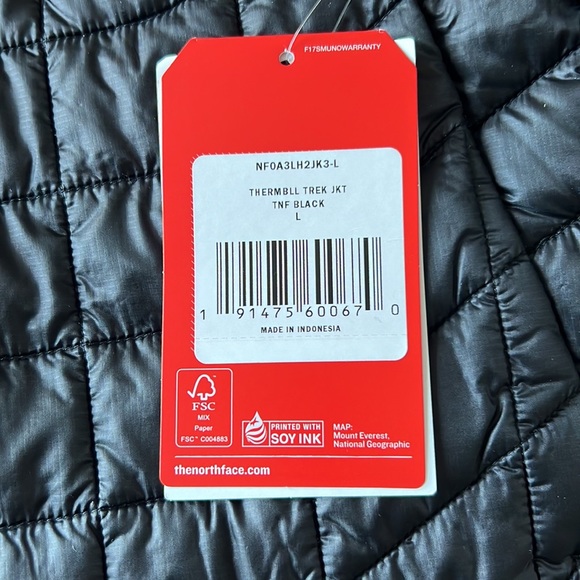 COPY - The north face thermbll trek jacket - Picture 2 of 3